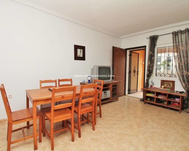 Image No.6-3 Bed Townhouse for sale