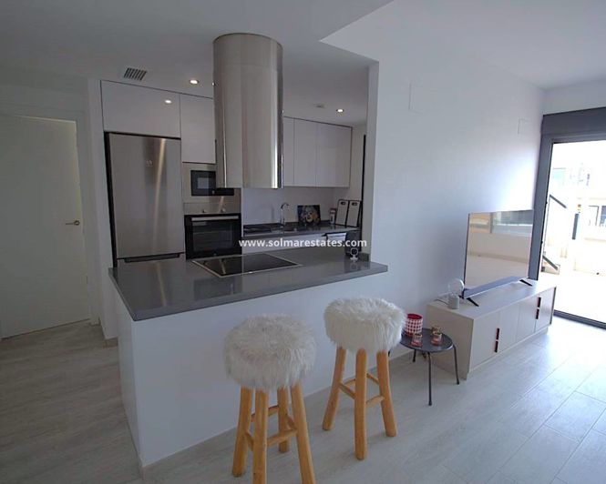 Image No.32-2 Bed Apartment for sale