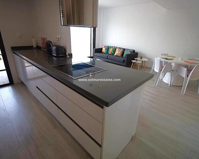 Image No.50-2 Bed Apartment for sale