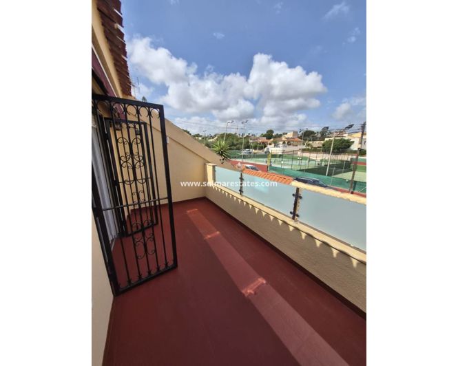 Image No.49-3 Bed Townhouse for sale