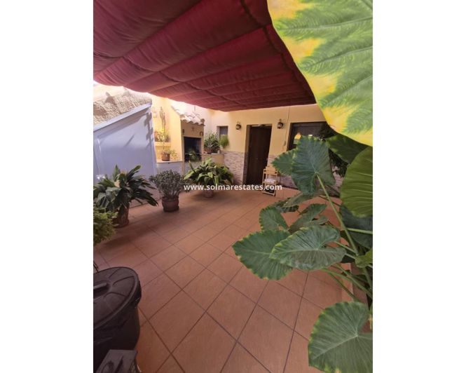 Image No.5-3 Bed Townhouse for sale