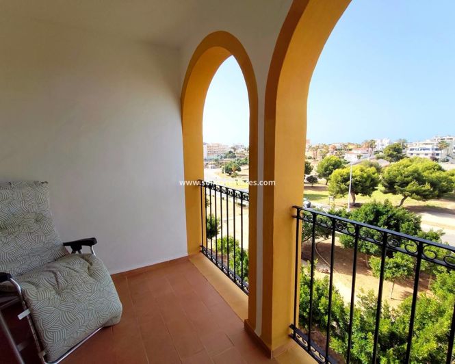 Image No.15-2 Bed Apartment for sale