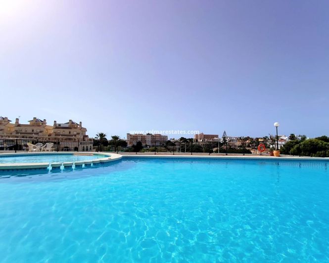 Image No.23-2 Bed Apartment for sale