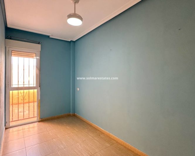 Image No.25-2 Bed Apartment for sale