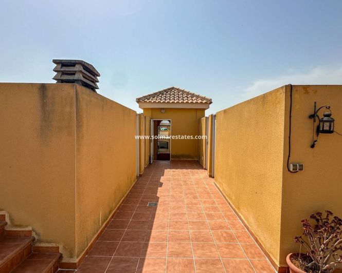 Image No.33-2 Bed Apartment for sale