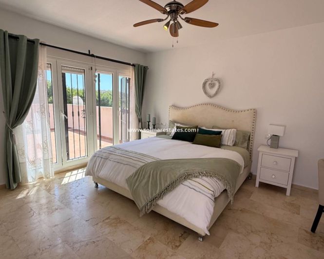 Image No.22-4 Bed Villa for sale