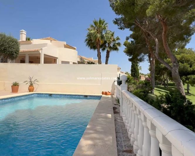 Image No.35-4 Bed Villa for sale