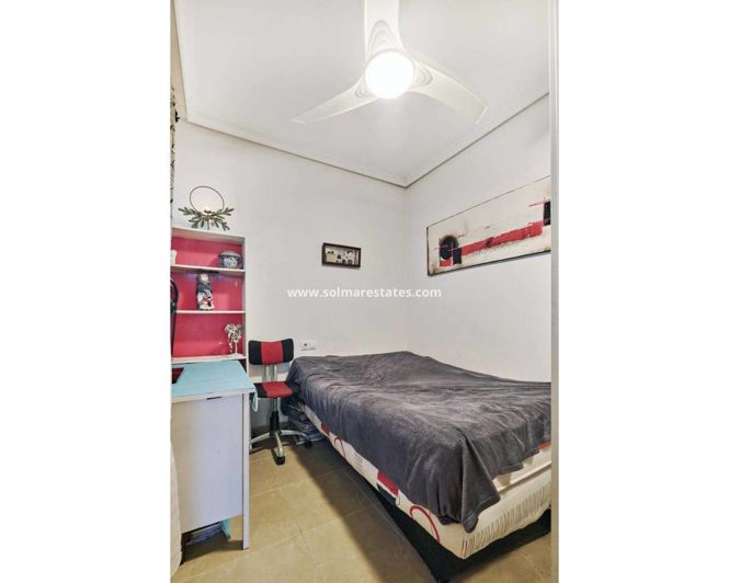 Image No.19-3 Bed Townhouse for sale