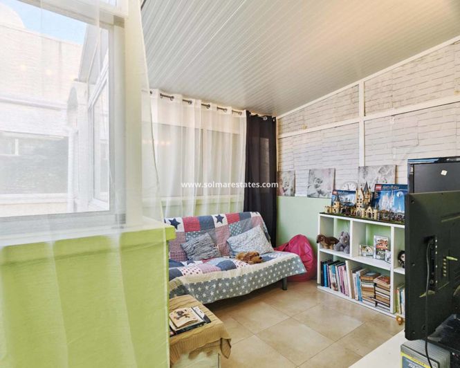 Image No.28-3 Bed Townhouse for sale