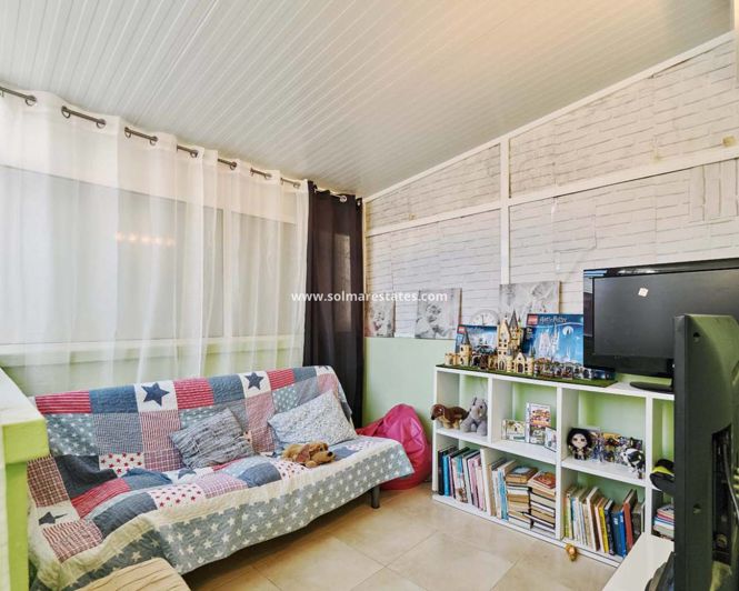 Image No.31-3 Bed Townhouse for sale