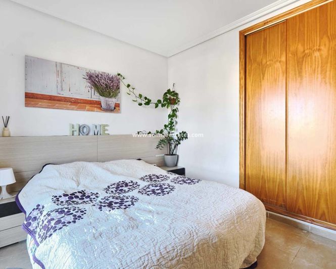Image No.36-3 Bed Townhouse for sale