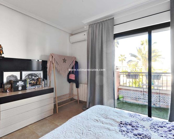 Image No.37-3 Bed Townhouse for sale