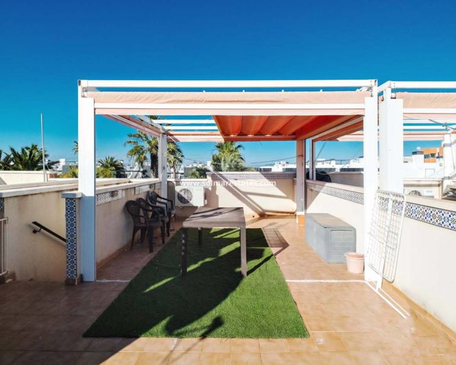 Image No.42-3 Bed Townhouse for sale