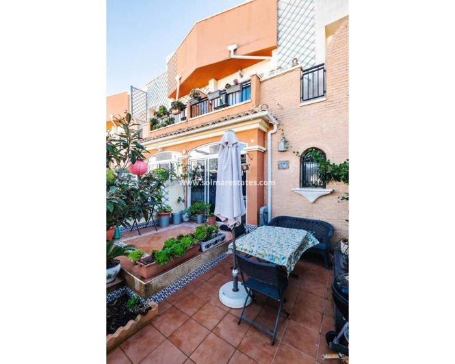 Image No.45-3 Bed Townhouse for sale