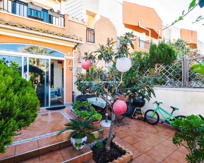 Image No.46-3 Bed Townhouse for sale
