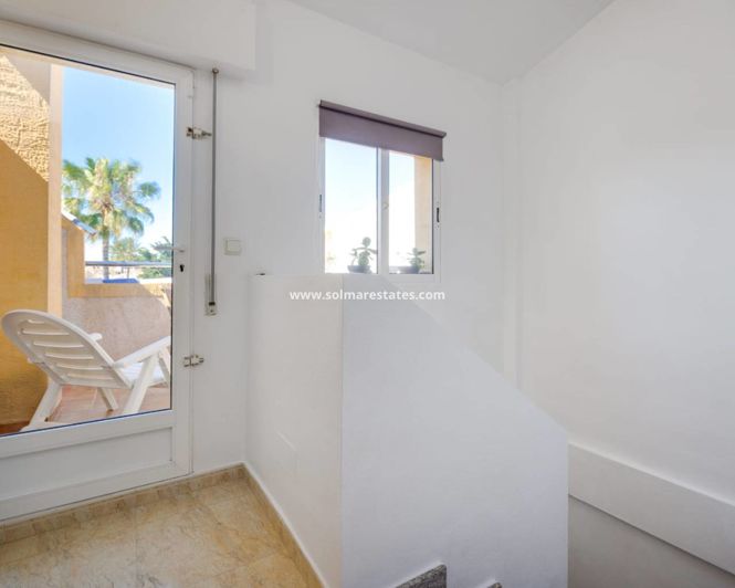 Image No.18-3 Bed Townhouse for sale