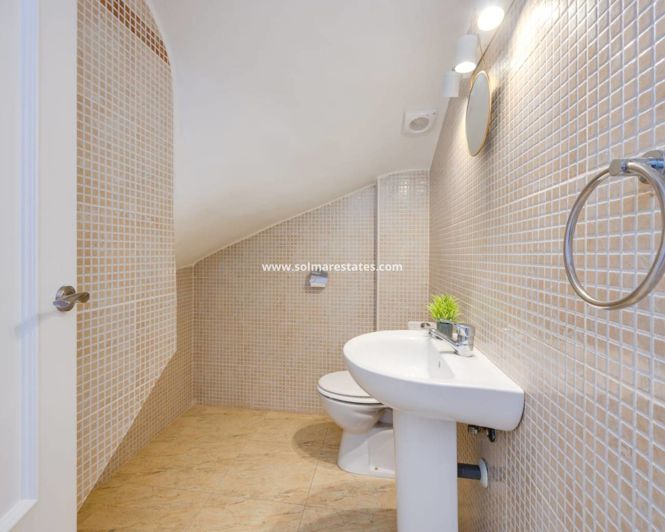 Image No.22-3 Bed Townhouse for sale
