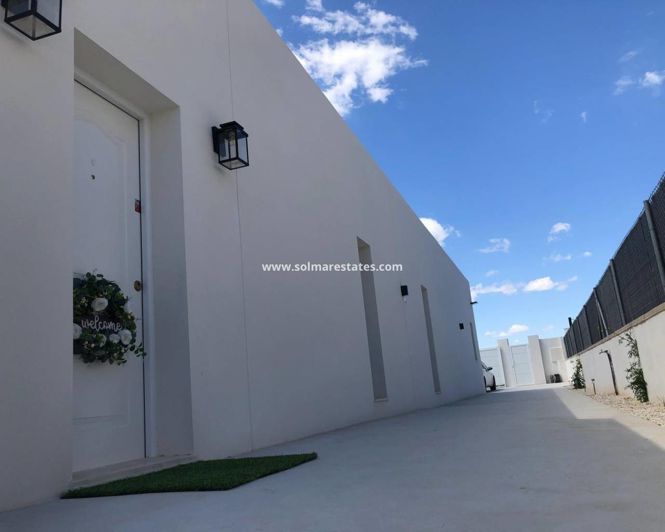 Image No.21-3 Bed Villa for sale