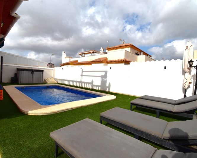 Image No.19-2 Bed Quad for sale