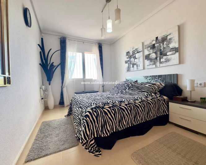 Image No.20-2 Bed Apartment for sale