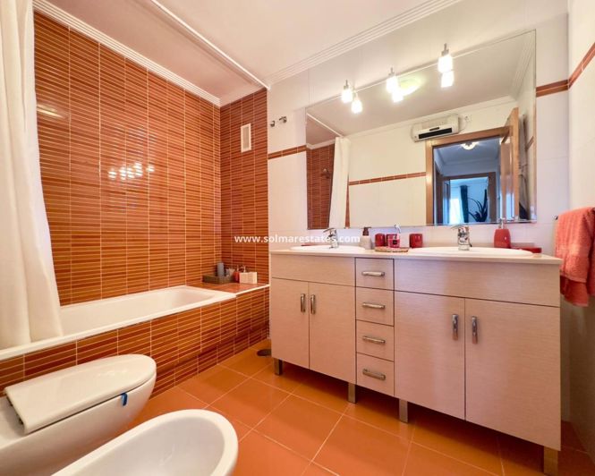 Image No.26-2 Bed Apartment for sale