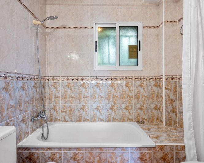 Image No.29-3 Bed Villa for sale