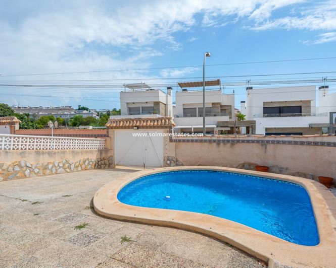 Image No.3-3 Bed Villa for sale