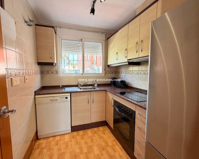 Image No.12-3 Bed Townhouse for sale