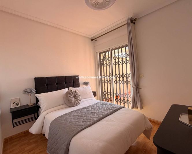 Image No.28-3 Bed Townhouse for sale