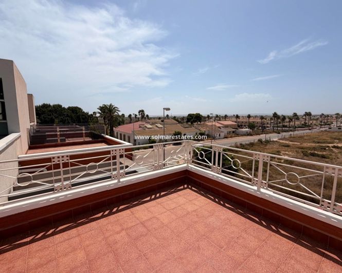 Image No.34-3 Bed Townhouse for sale