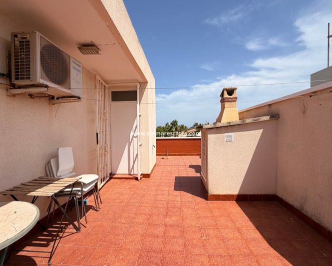 Image No.36-3 Bed Townhouse for sale