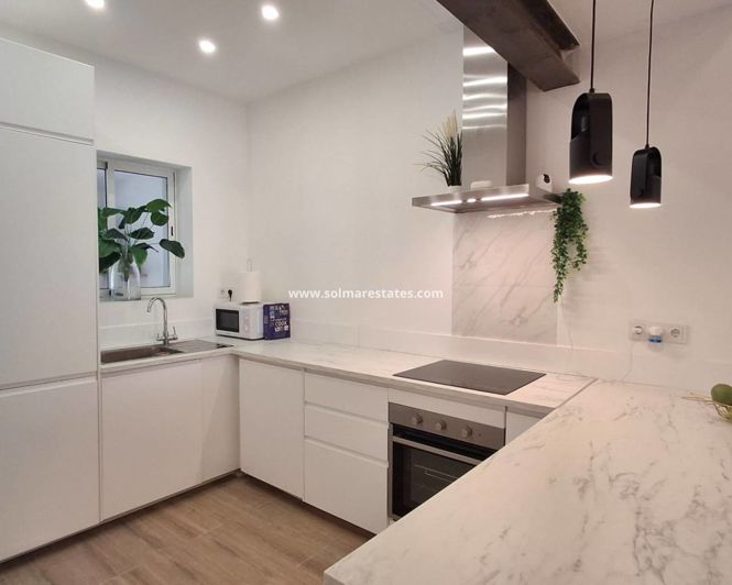 Image No.21-2 Bed Bungalow for sale