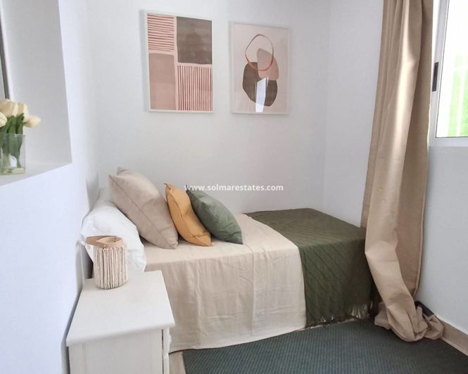 Image No.31-2 Bed Bungalow for sale
