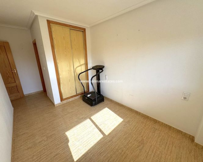 Image No.17-2 Bed Apartment for sale