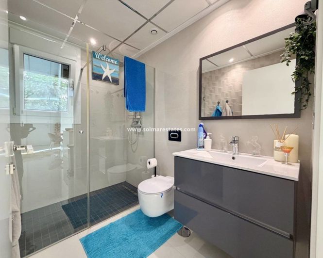 Image No.18-3 Bed House for sale