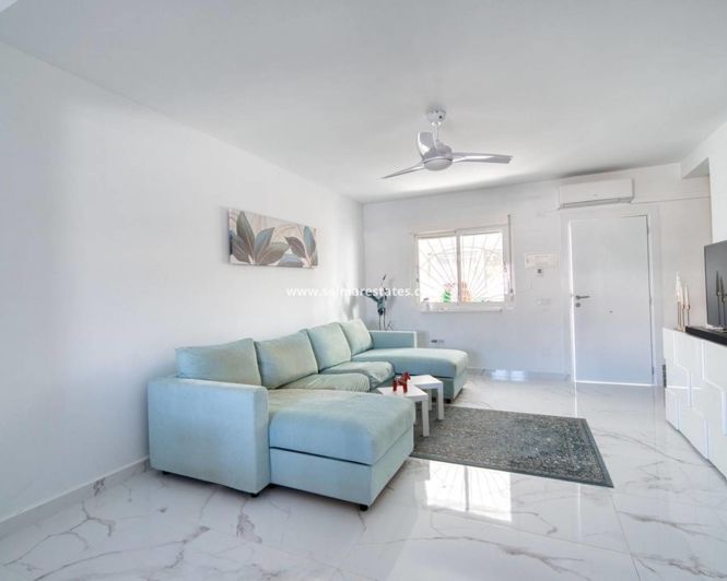 Image No.5-2 Bed Townhouse for sale