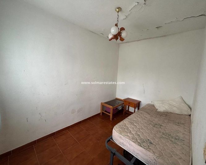 Image No.11-2 Bed Apartment for sale