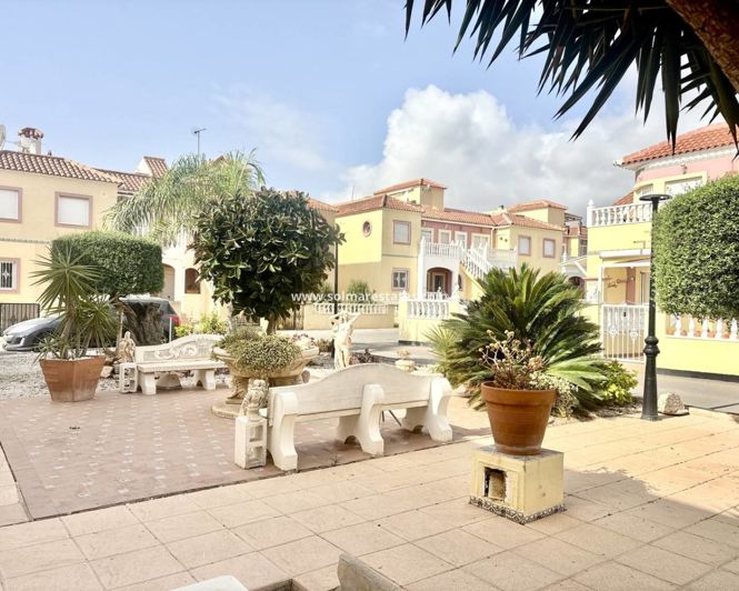 Image No.32-2 Bed Apartment for sale