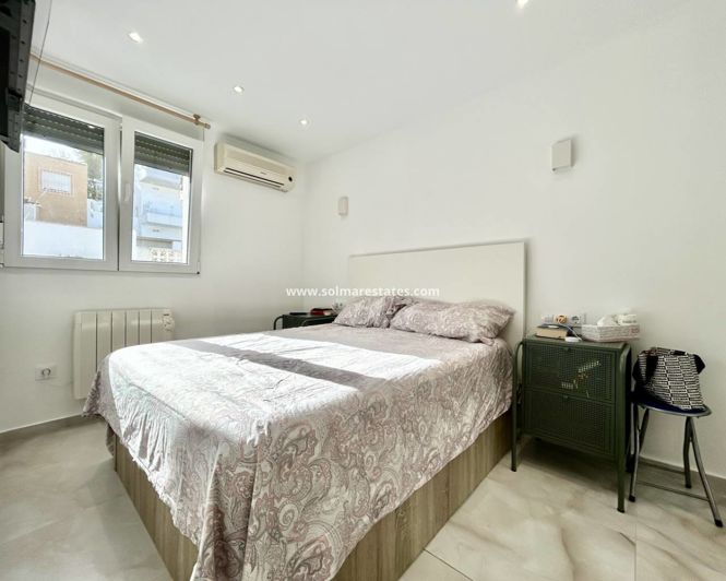 Image No.11-3 Bed Townhouse for sale
