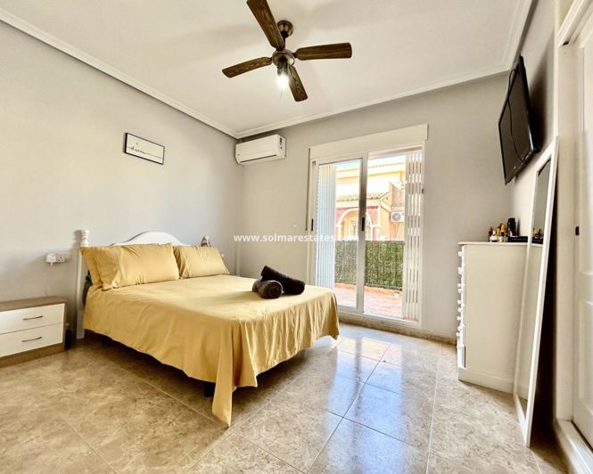 Image No.14-3 Bed Townhouse for sale