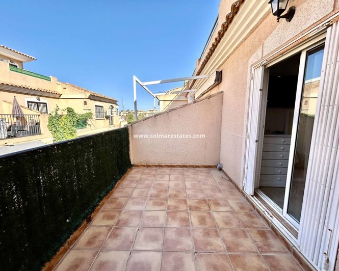 Image No.26-3 Bed Townhouse for sale