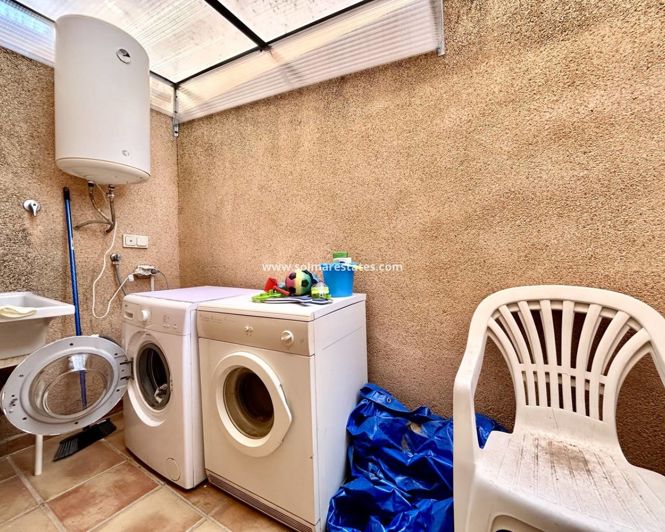 Image No.30-3 Bed Townhouse for sale