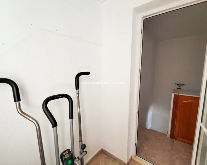 Image No.18-2 Bed Townhouse for sale