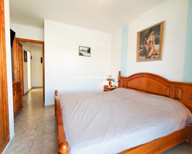 Image No.27-2 Bed Townhouse for sale