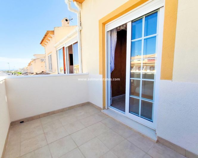 Image No.30-2 Bed Townhouse for sale