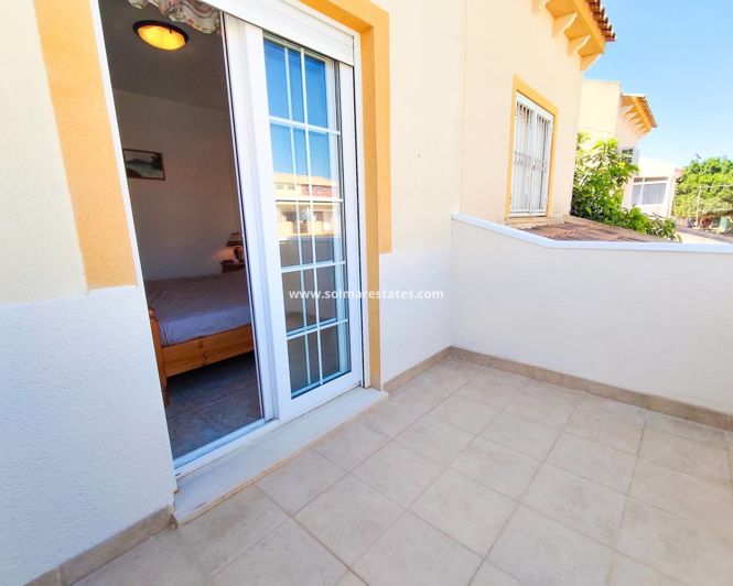 Image No.31-2 Bed Townhouse for sale