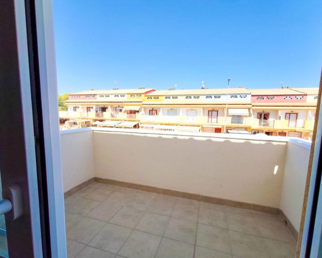 Image No.32-2 Bed Townhouse for sale