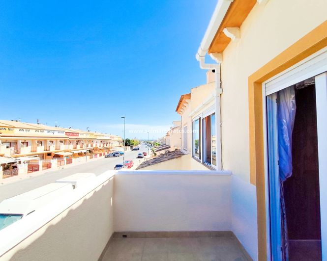 Image No.34-2 Bed Townhouse for sale