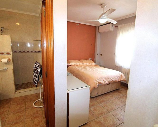 Image No.19-3 Bed Villa for sale