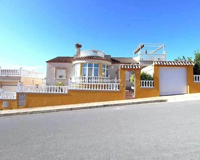 Image No.2-3 Bed Villa for sale